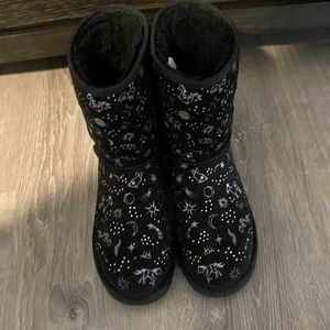 Black Zodiac crystal Uggs size 10. Only worn twice